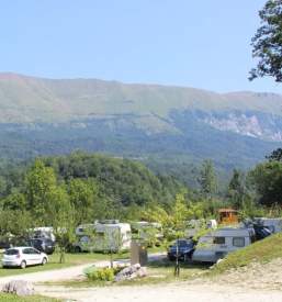 Avtokamp dolina nadize goriska