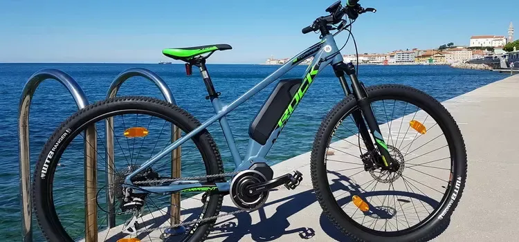 Rent an e-bike Piran