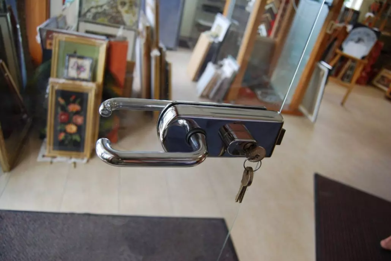 Ugodne steklene predelne stene in stekleni nadstreški Štajerska