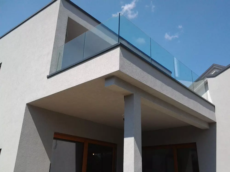 Zasteklitve balkona štajerska regija