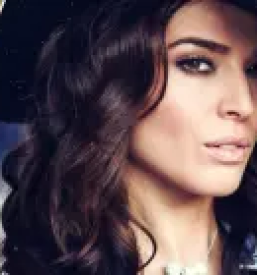 Likanje s keratinsko ampulo dvor