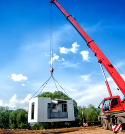 Kamionski prevozi blaga z dvigalom Slovenija