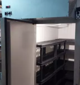 Hladilne naprave in zorilne komore Slovenija