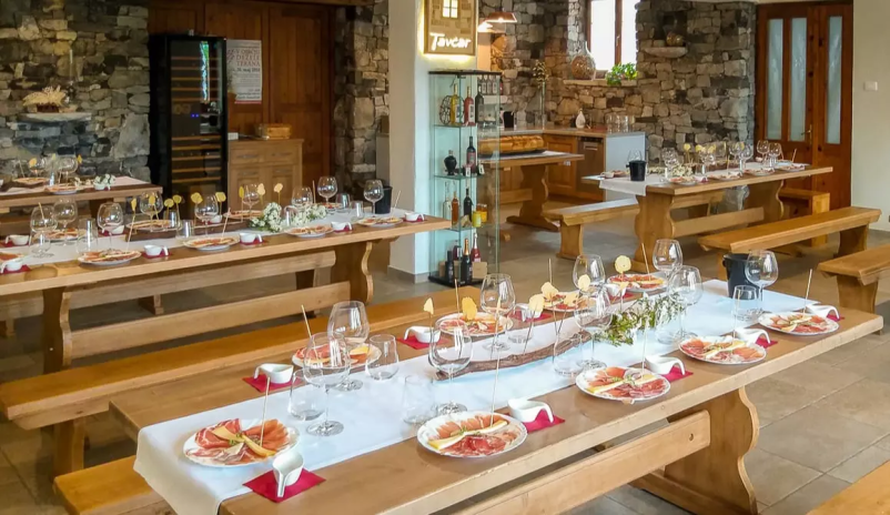 Priljubljena degustacija vin Kras