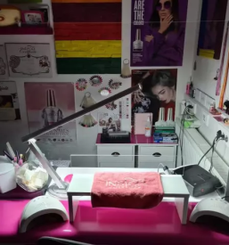 Ugodno podaljsevanje nohtov koroska