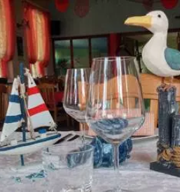 Lep prostor za zaključene družbe Pivka