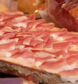 Kvalitetni suhomesnati izdelki koroska