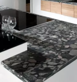 Kamniti kuhinjski pulti po naročila