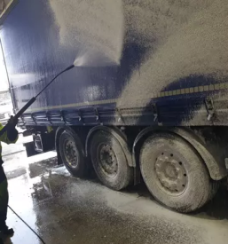 Avtomatska avtopralnica slovenske konjice