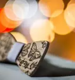 Prodaja lesenih kravat