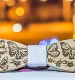 Prodaja lesenih metuljckov