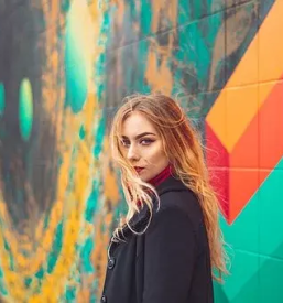 Moško striženje v frizerskem salonu v Domžalah