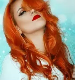 Žensko striženje v frizerskem salonu v Domžalah