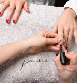 Ugodna pedikura obala