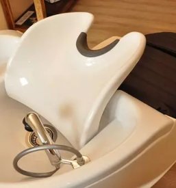 Striženje v frizerskem salonu v Domžalah