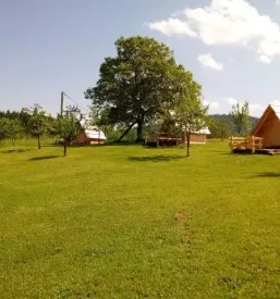 Glamping hiske v okolici ljubljane