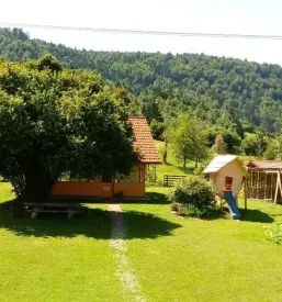 Glamping hiske v okolici ljubljane