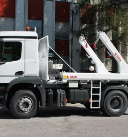 Kmetijska mehanizacija komunalna oprema posebni izdelki in storitve creina