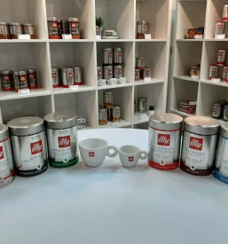 Več okusov kave Illy