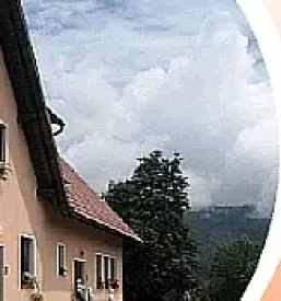 Raznolika hrana Idrija