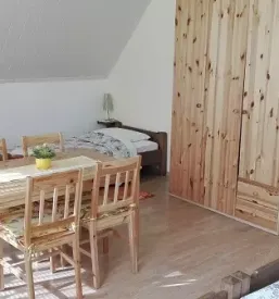 Najboljša hrana in prenočišča Idrija