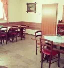 Domača hrana Idrija