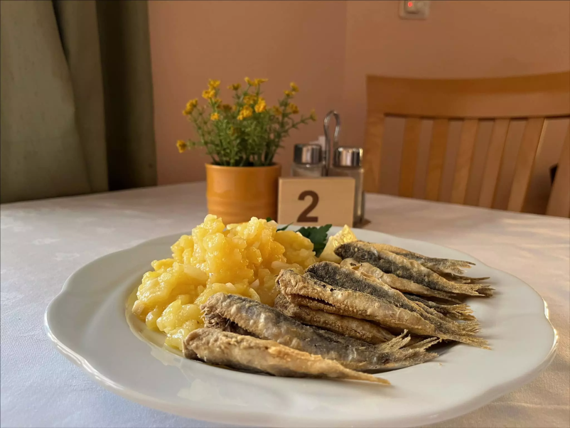 Jedi po naročilu Radomlje