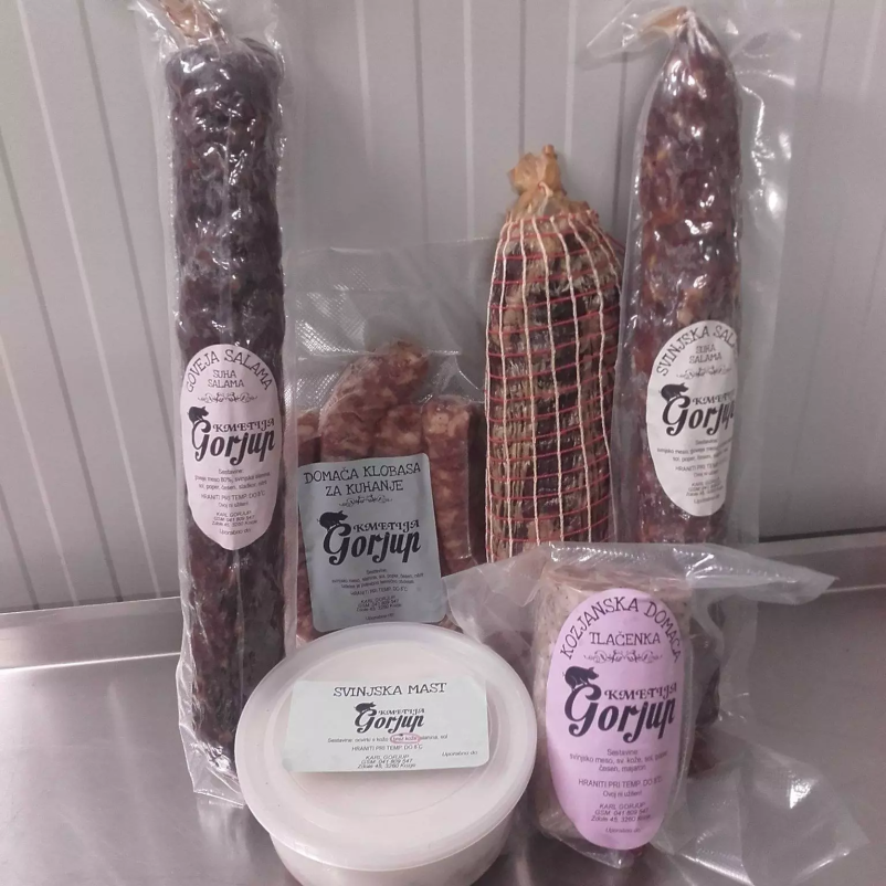 Suhomesnati svinjski izdelki Kozje