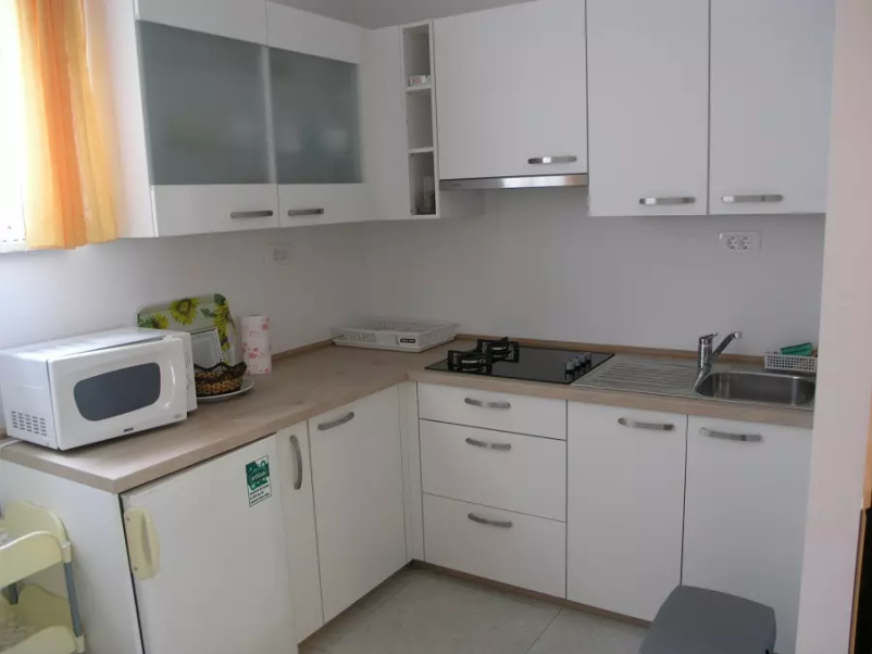 Ugoden apartma Ankaran