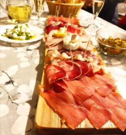 domača hrana na izletniški kmetiji 