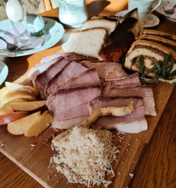 Izletniška kmetija ajdovščina