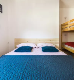 Garsonjera in sobe z letnim vrtom Tolmin - Sobe Močnik