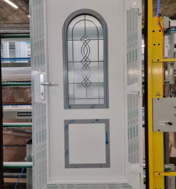 Ugodna PVC vrata Notranjska