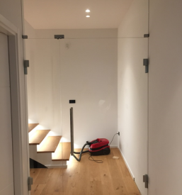 Steklo v notranjih prostorih