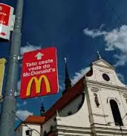 Izrez samolepilnih folij za oglasevanje ljubljana