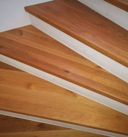 Velika izbira izdelkov iz furnirja