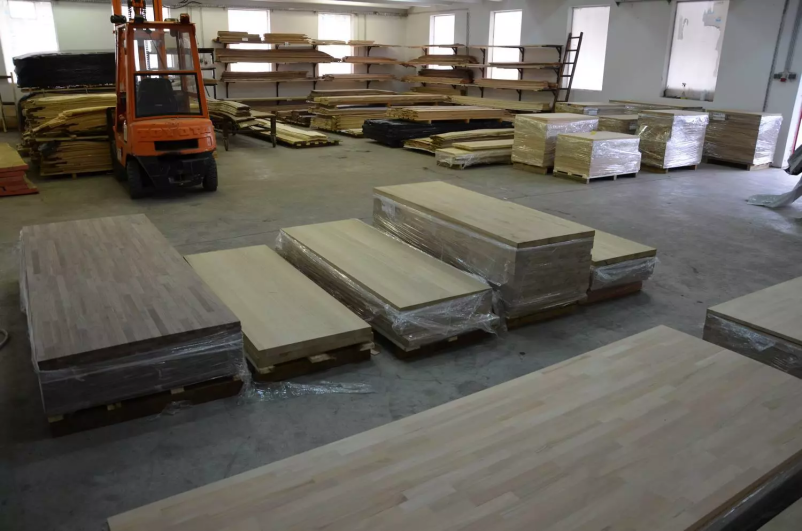 Ugodna prodaja furnirja Koroška