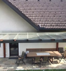 Balkonske steklene ograje ljubljana