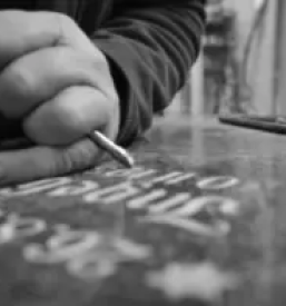 Klesanje črk in izdelava nagrobnih napisov Gorenjska