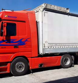 Kamionski prevozi blaga in tovora iz Slovenije v Italijo