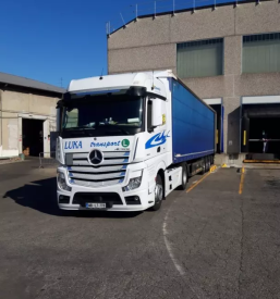 Kamionski prevozi blaga iz Slovenije v Italijo in Avstrijo