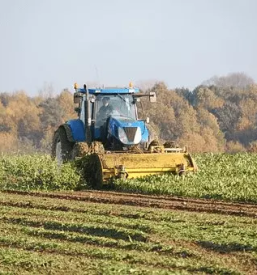 Strojnik strojne mehanizacije na gorenjskem
