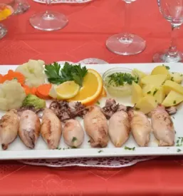 Hrana za vse okuse v restavraciji Tišina