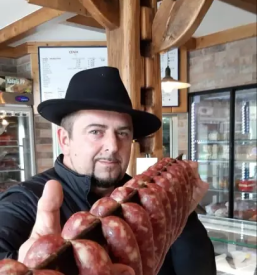 Slovensko meso in mesnica smarje pri jelsah