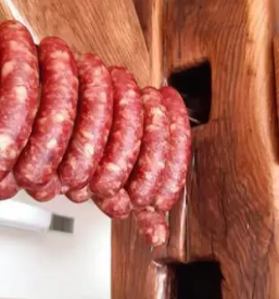 Slovensko meso smarje pri jelsah