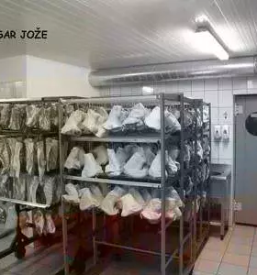 Slovensko meso smarje pri jelsah