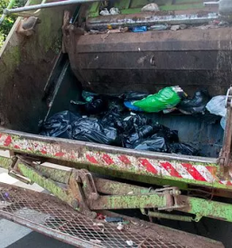 Zbiranje in odvoz nenevarnih odpadkov slovenija