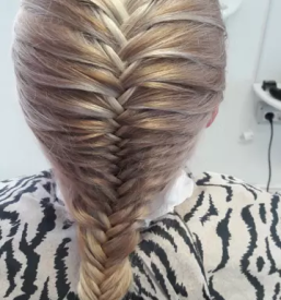 Dober frizerski salon v Lescah