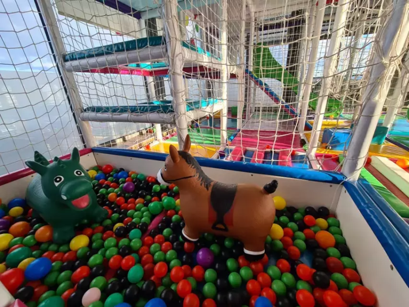 Kavarna z igrali Osrednja Slovenija