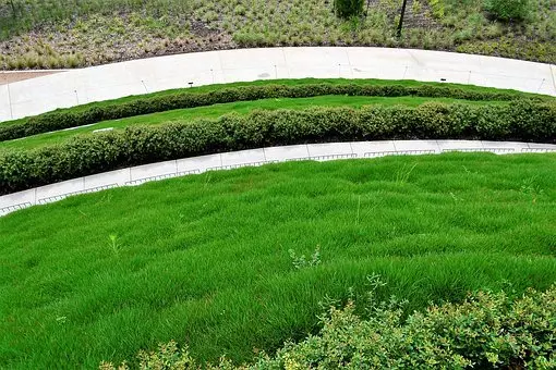 Urejanje okolice na Podravskem